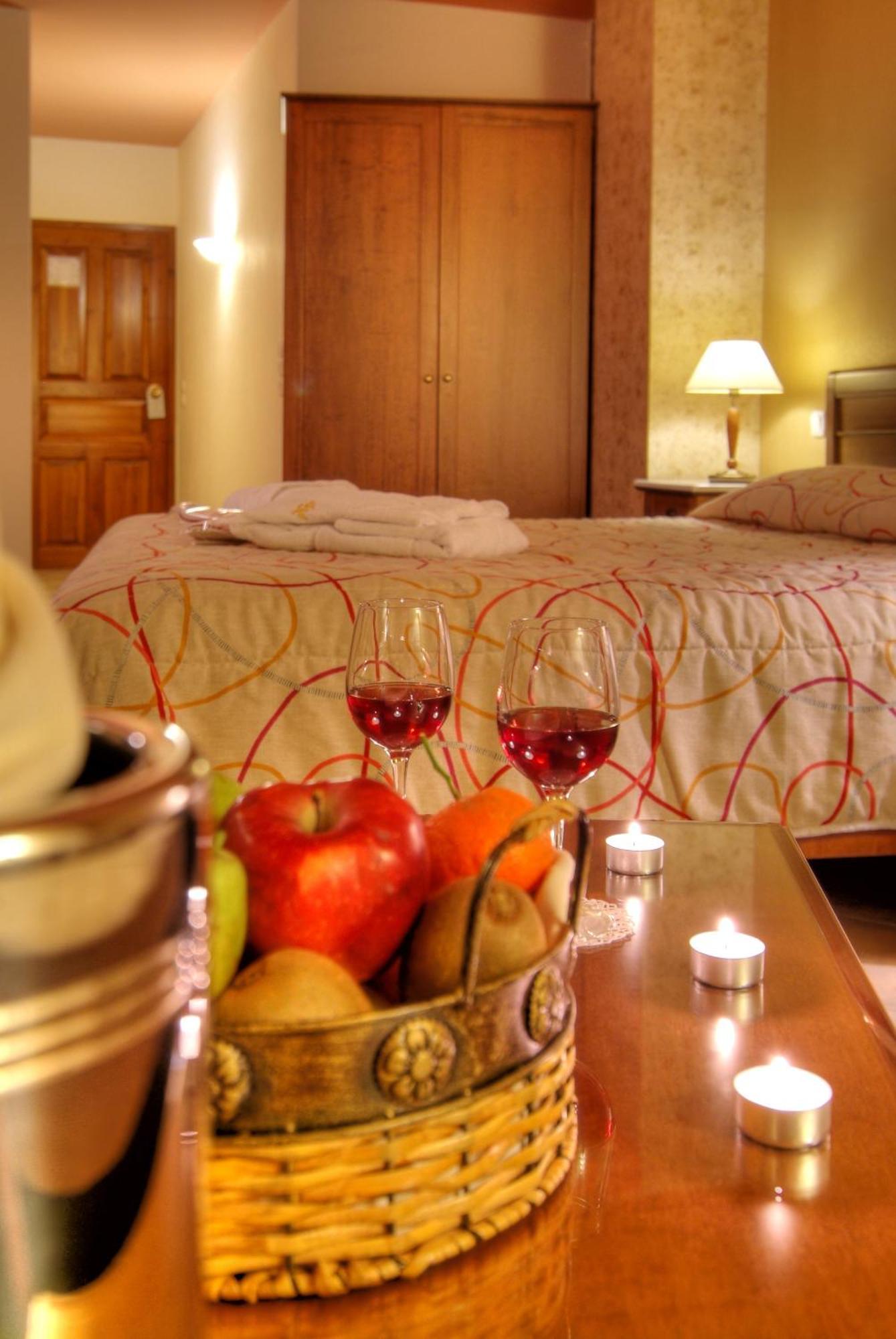 Alpen House Hotel & Suites Arachova Exterior foto